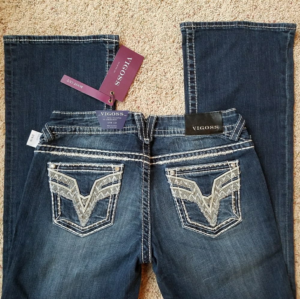 NWT. Vigoss Chelsea Bootcut Jeans 7/8