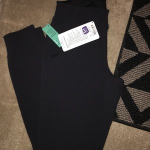 NWT size 4 Embrace The Space pant