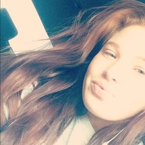 Meet your Posher, Alyson