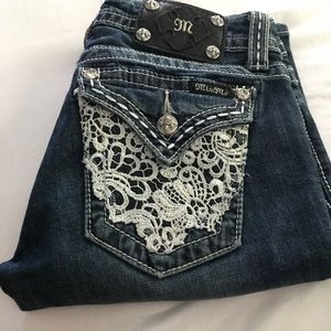 MISS ME  Lace Pocket Shorts