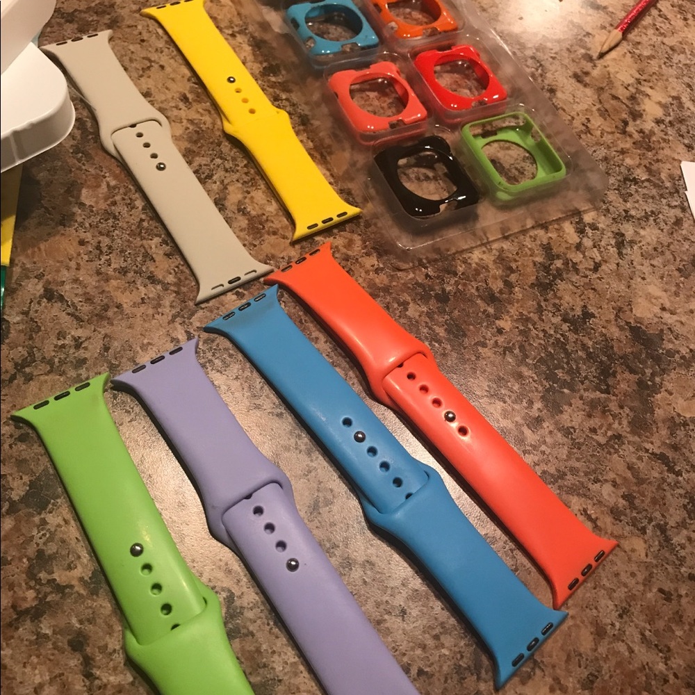 42 mm Apple Watch bands and bumpers