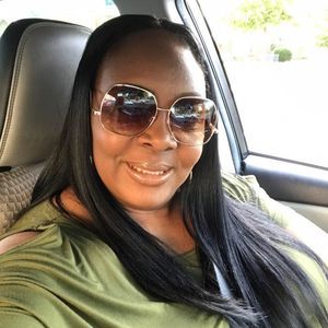 Meet your Posher, Sharon