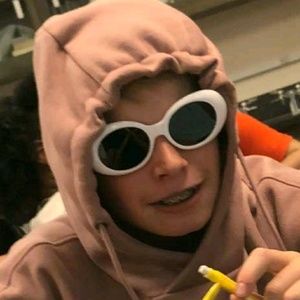 Meet your Posher, Colin