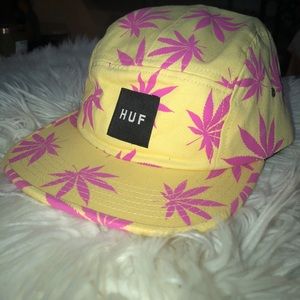 HUF WEED LEAF HAT :]