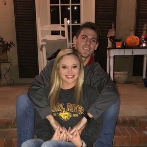 Meet your Posher, Kayla jo