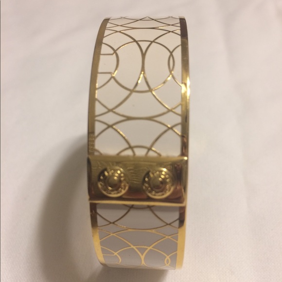 ⭐️⭐️ Coach Bangle🌟⭐️ - Picture 7 of 8