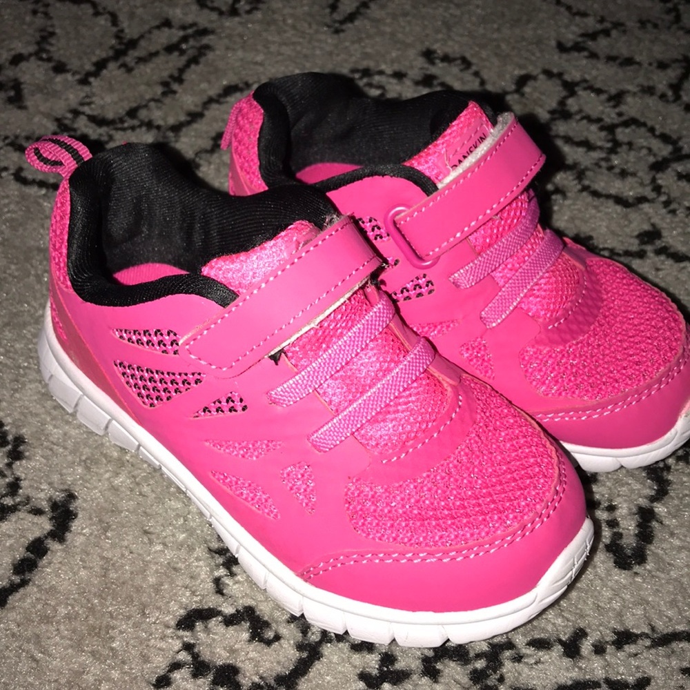 Pink Tennis shoes