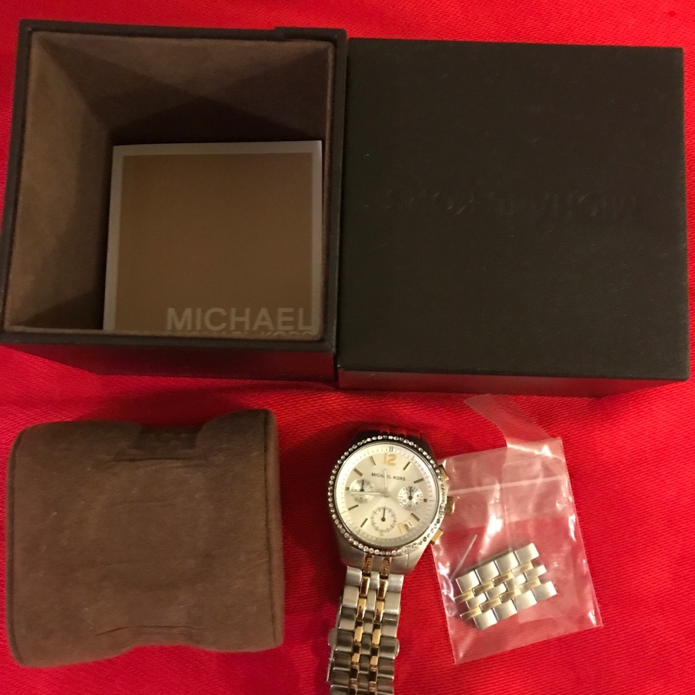Watch - Picture 2 of 2