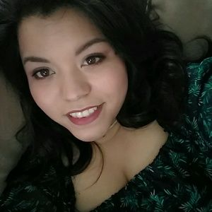 Meet your Posher, Alisha