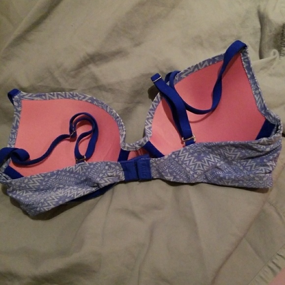 Victoria secret bra 32b - Picture 2 of 2
