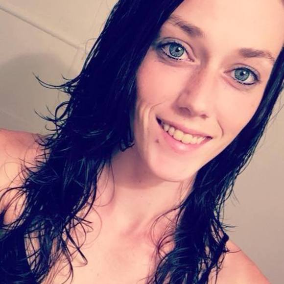 Meet your Posher, Jessica - Picture 1 of 1