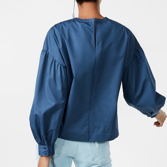 ❗️⬇️PRICE DROP Blue Express Puff Sleeve blouse - Picture 4 of 5