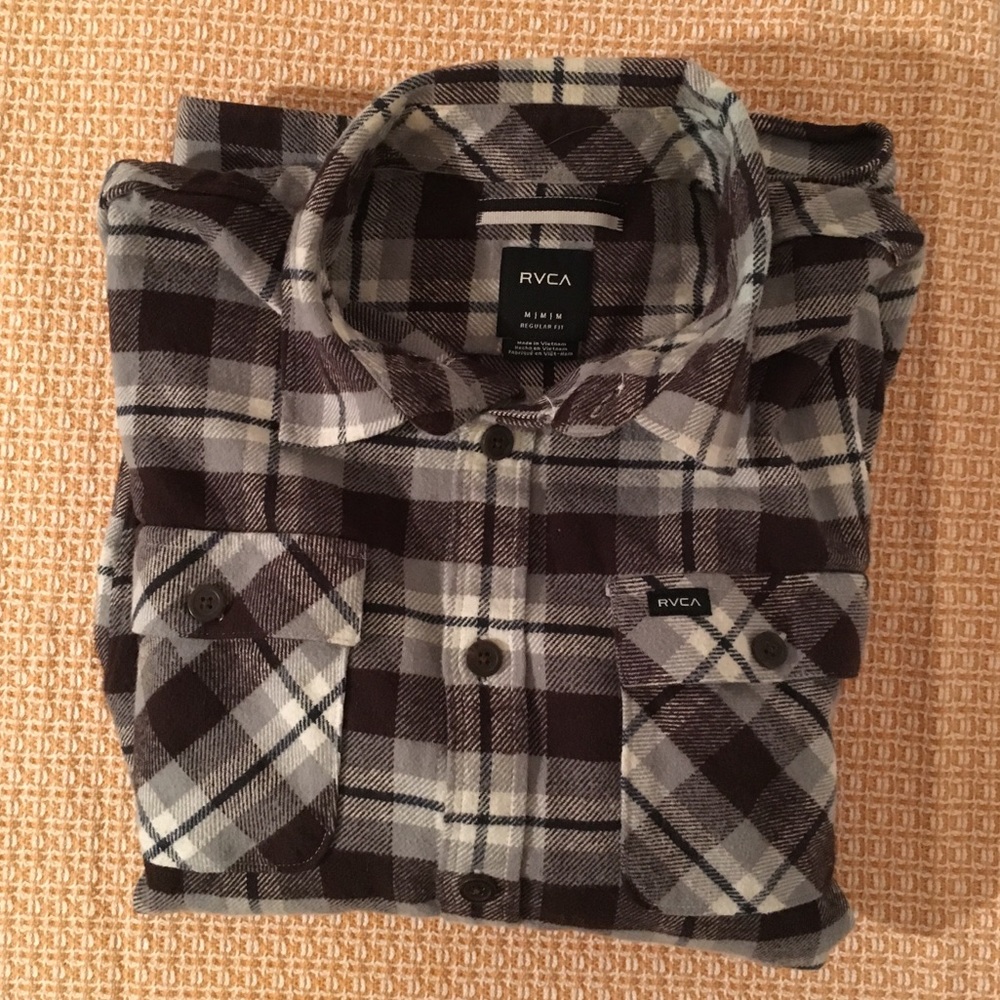 RVCA M Regular Fit White & Brown Plaid Flannel!