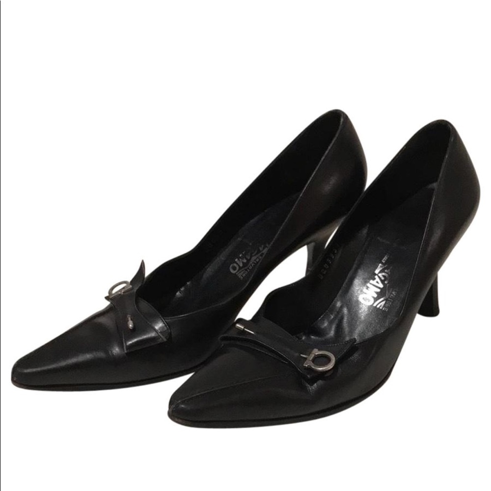Gently used pumps