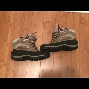 Women’s Columbia Snowboots