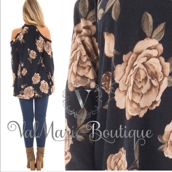 📍SZ M LAST -Cold Shoulder Navy Floral Mock Blouse - Picture 2 of 4