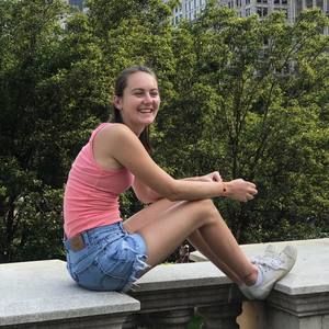 Meet your Posher, Christina