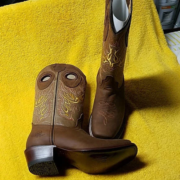 Authentic Leather Cowboy Boots - Picture 4 of 8