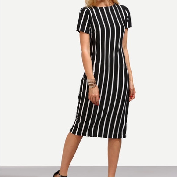 LAST 3‼️BLACK Vertical Striped- Dress - Picture 5 of 8