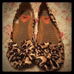 Super Cute Leopard Shoes!