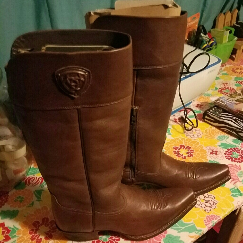 🔥🔥24 hour sale!! Ariat ladies boots