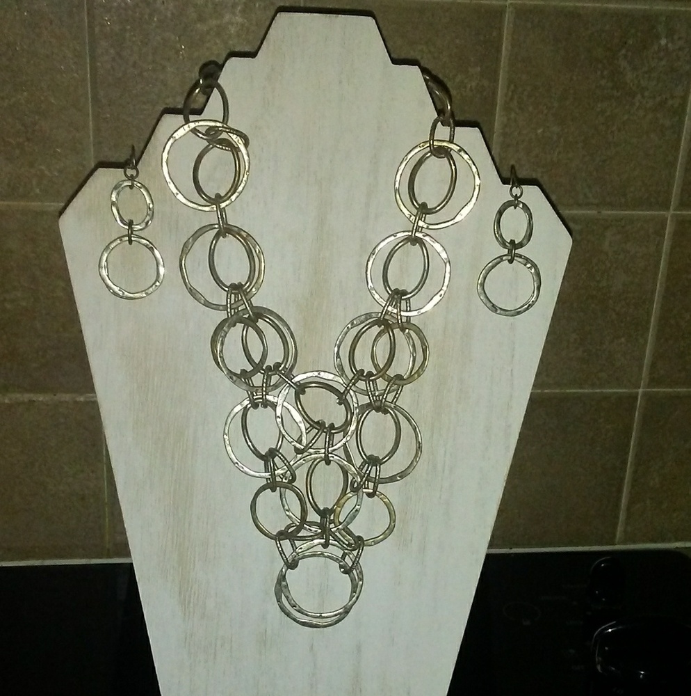 Stylish jewelry set