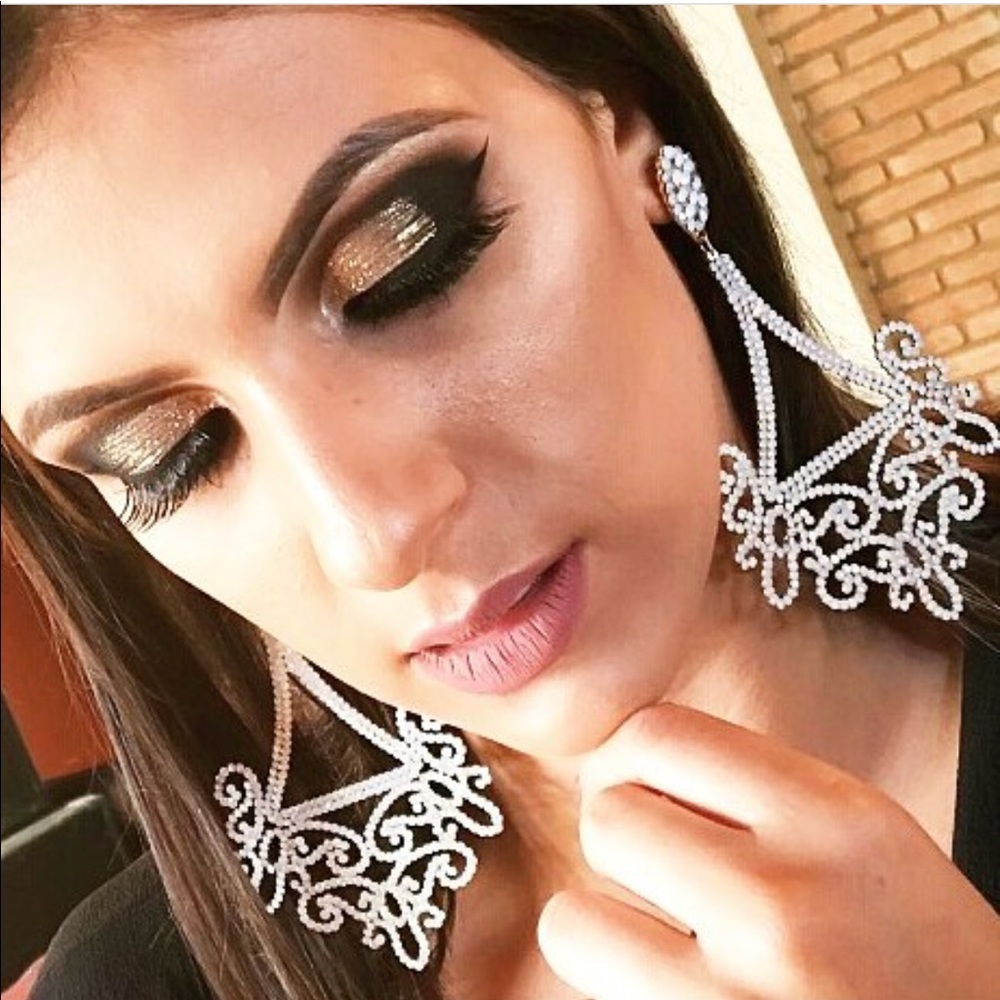 brilliant earring with rhinestones.
