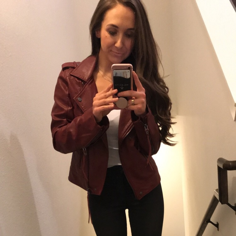 Meet your Posher, Dana