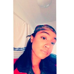 Meet your Posher, Anasi