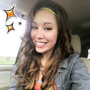 Meet your Posher, Jacy