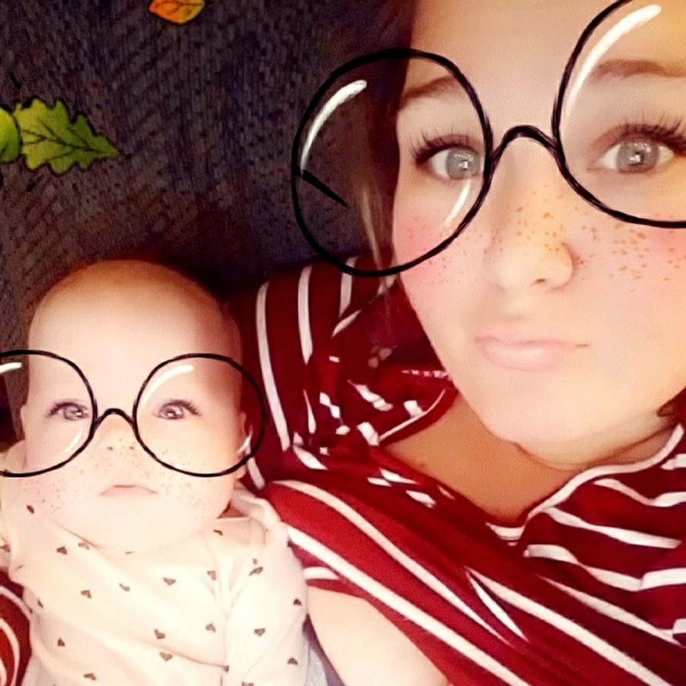 Meet your Posher, Elaina