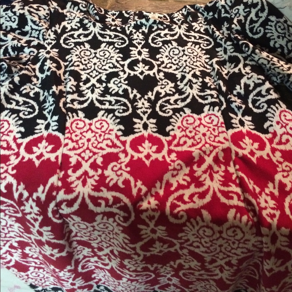 Black red white dress