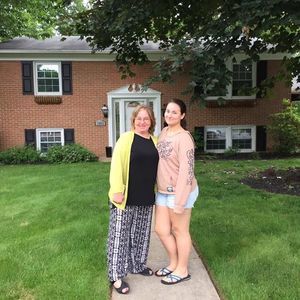 Meet your Posher, Connie