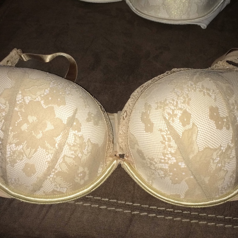 44DD Cacique push-up plunge bra