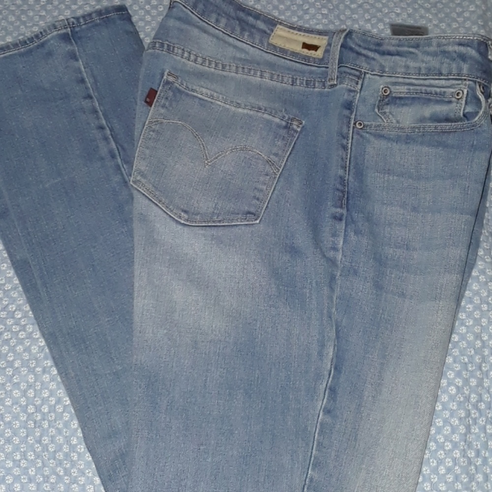Levi's