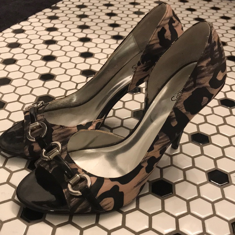 Never worn heels without tags