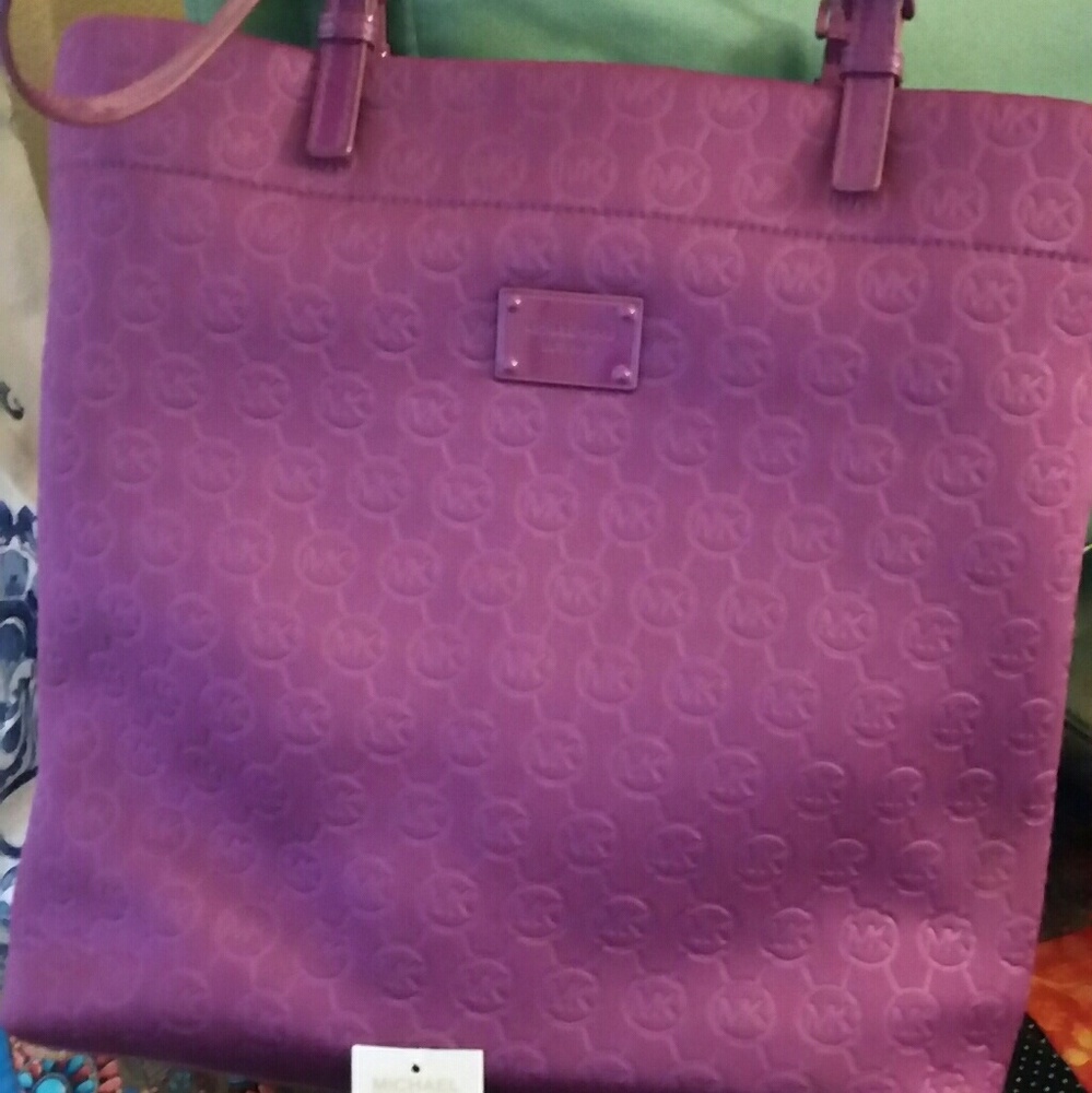 SOLD!!!Michael Kors Monogrammed Jet Set Tote
