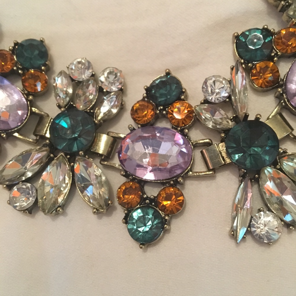 Colorful crystal statement necklace
