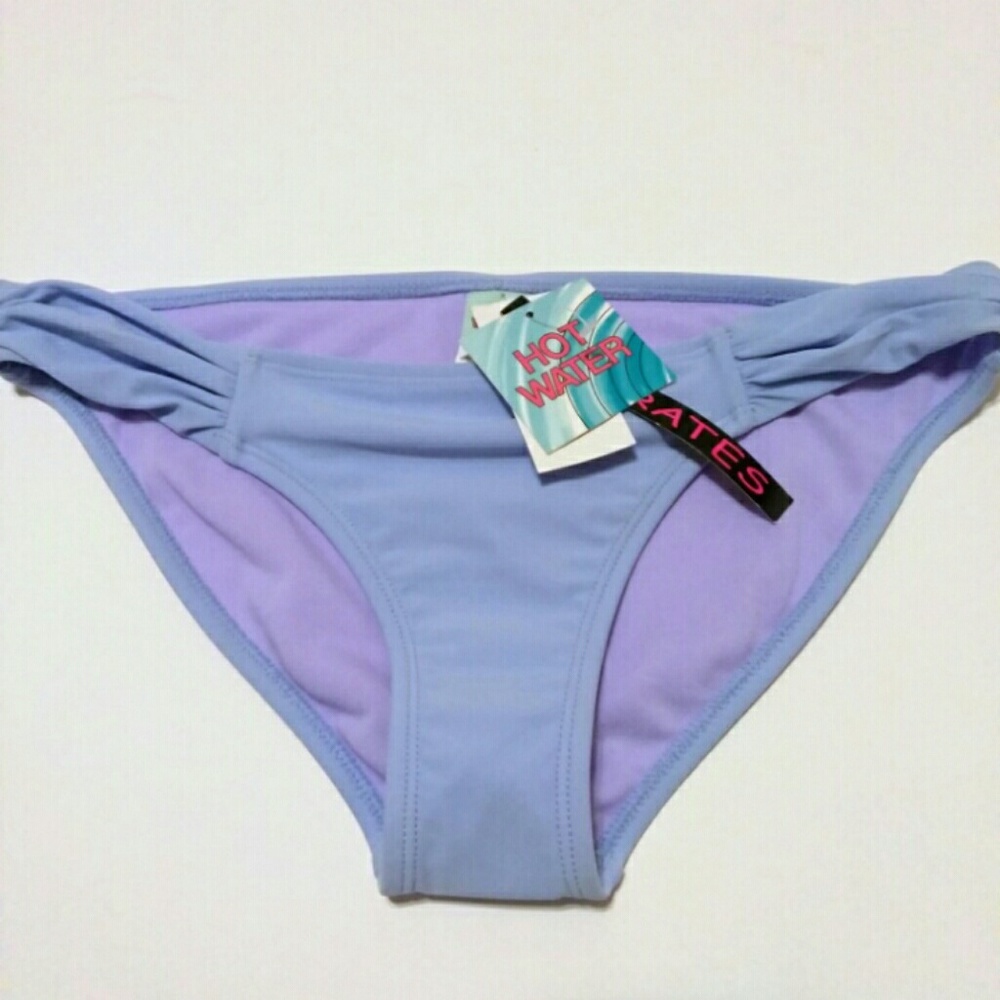 Violet bikini bottom's. 👙