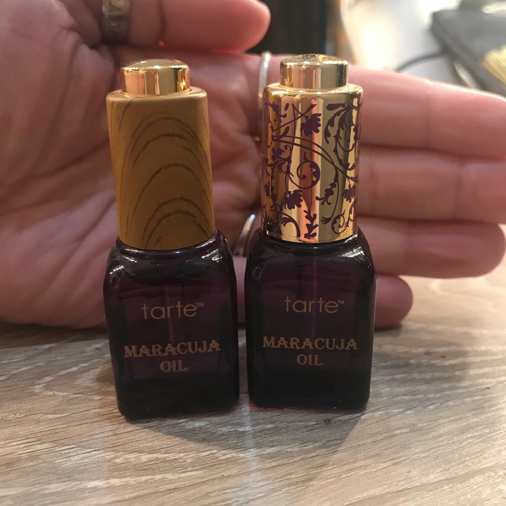 Maracuja oil by Tarte