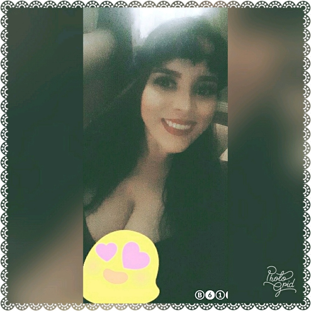 Meet your Posher, Denia