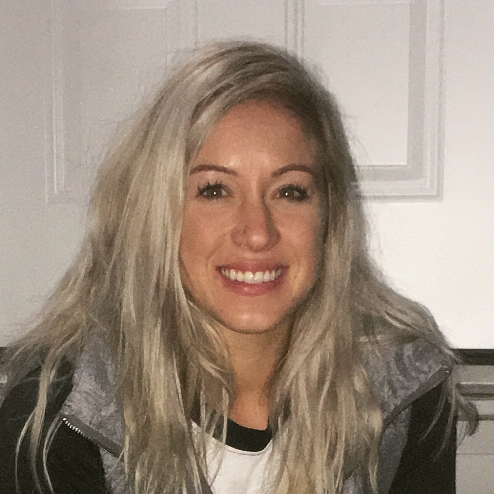 Meet your Posher, Moni