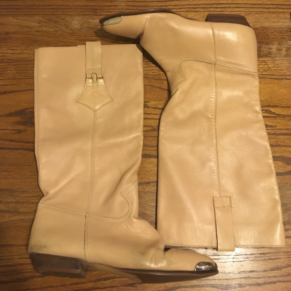 ⭐️LAST CALL- DONATING⭐️ Cherokee Tan Leather Boots