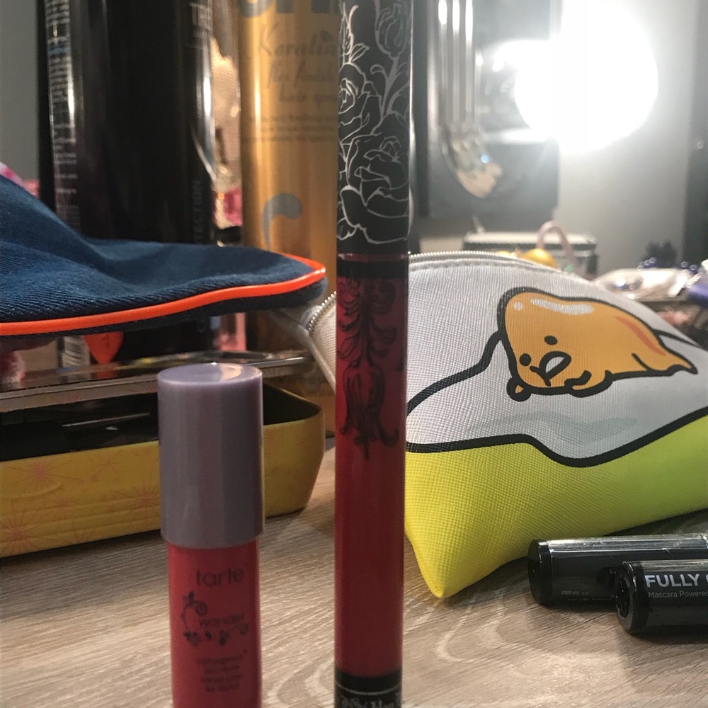 Lip stick bundle - Picture 2 of 4