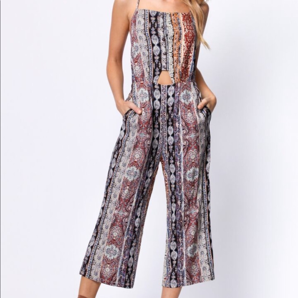 Woven patterned strapped jumpsuit