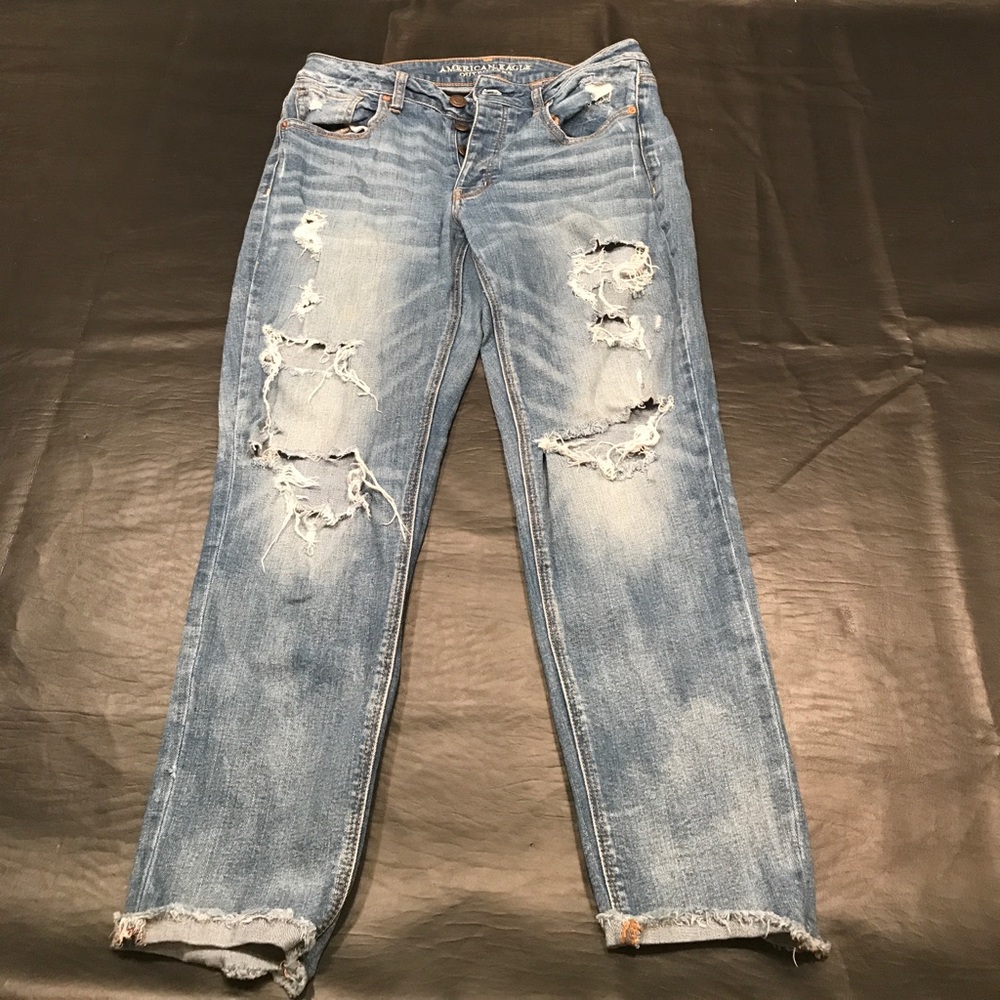Distressed boyfriend jeans