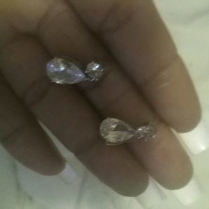 Silver cubic zirconia earings for special occasion