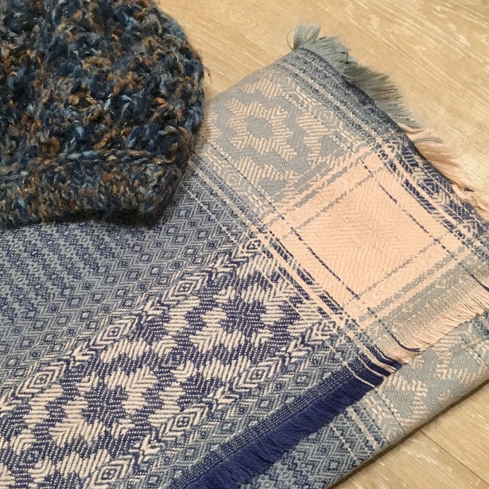 Super Soft Blanket Scarf - Picture 2 of 4