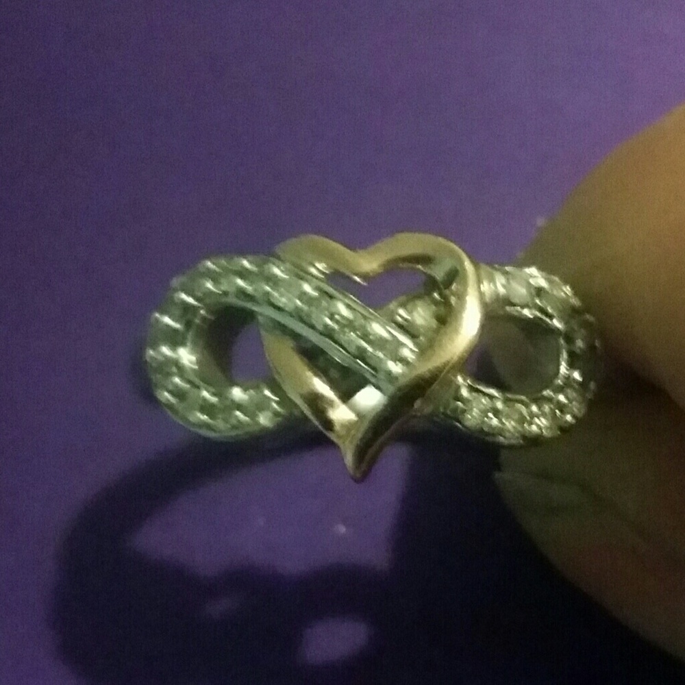 10kt diamond infinite heart ring