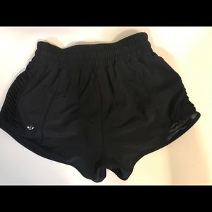 Lululemon Black speed shorts size 4